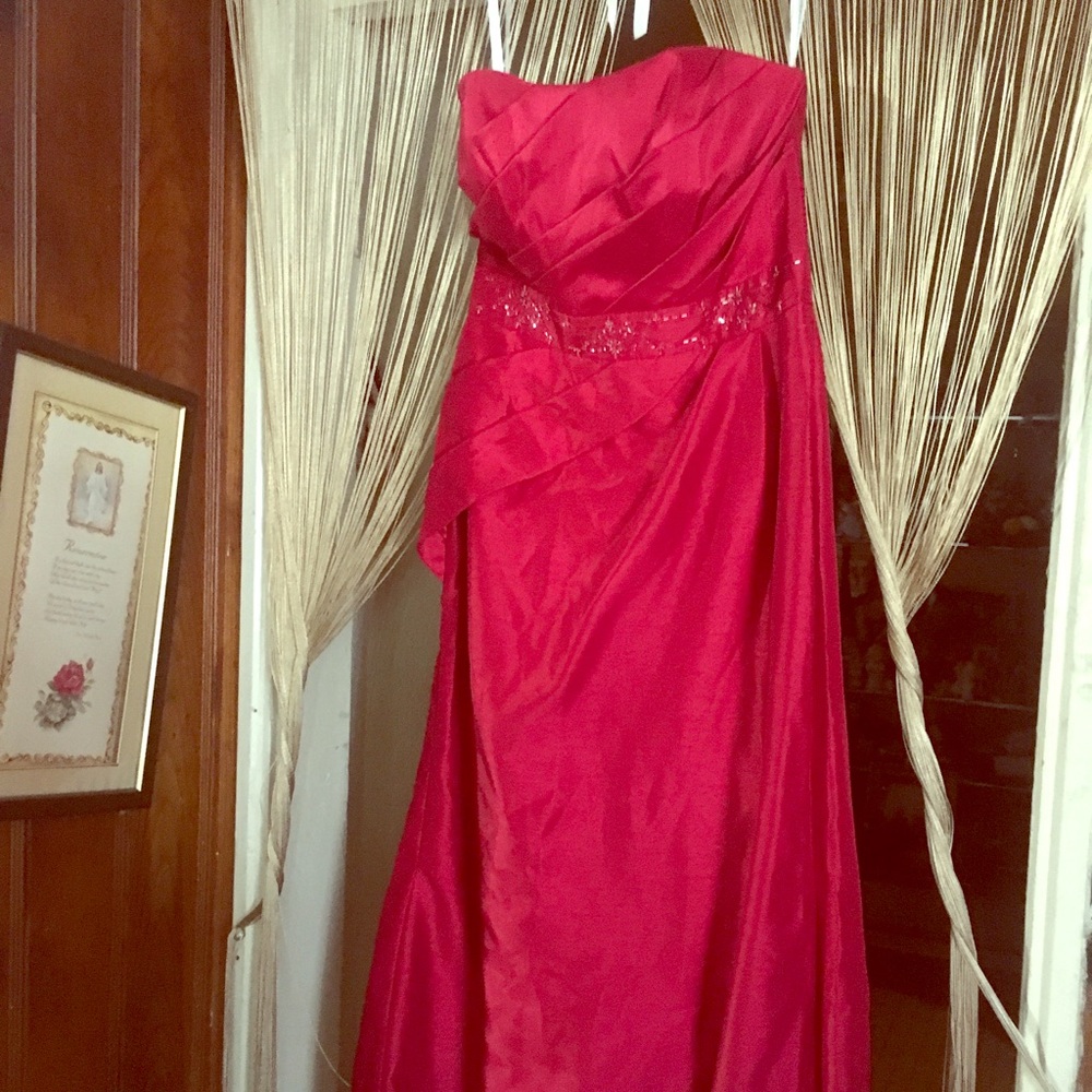 ✨☝️✨New no tag Bridesmaids dress